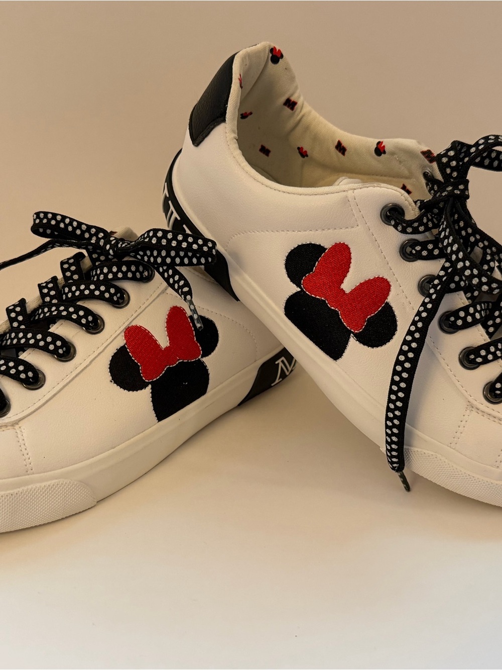 Disney White Sneakers with Black Minnie Mouse Silhouette and Red Bow